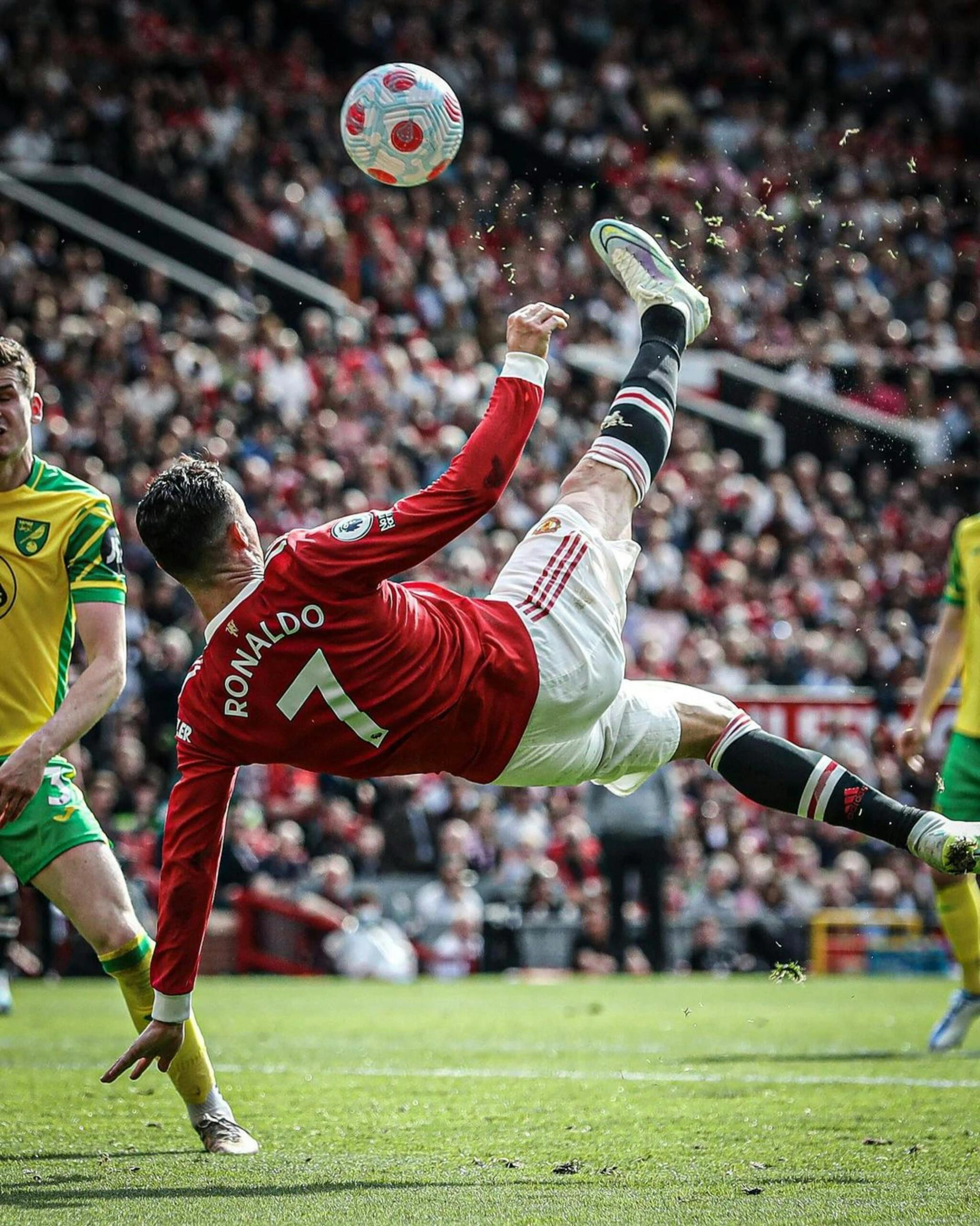 关于球星爆发！欧洲杯赛场再现神级操作的信息