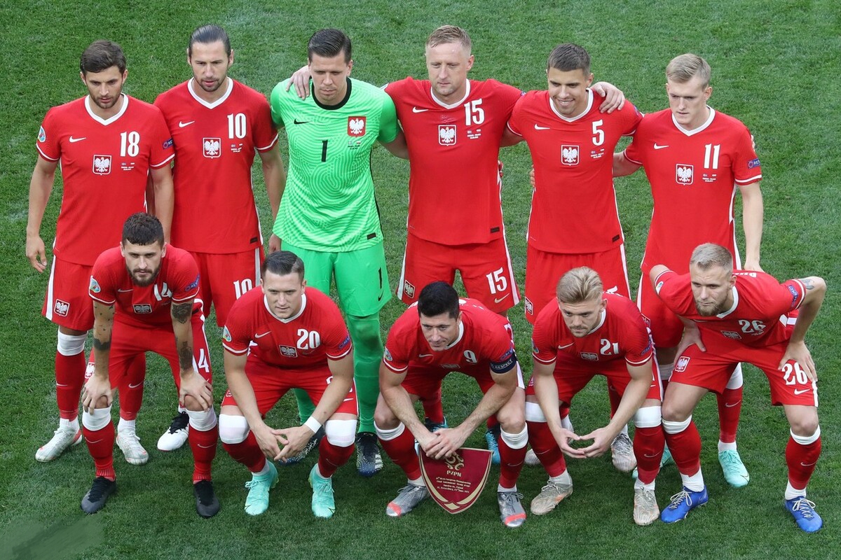 波兰队力克瑞典队,奥恰洛夫关键制胜 波兰队力克瑞典队,奥恰洛夫关键制胜