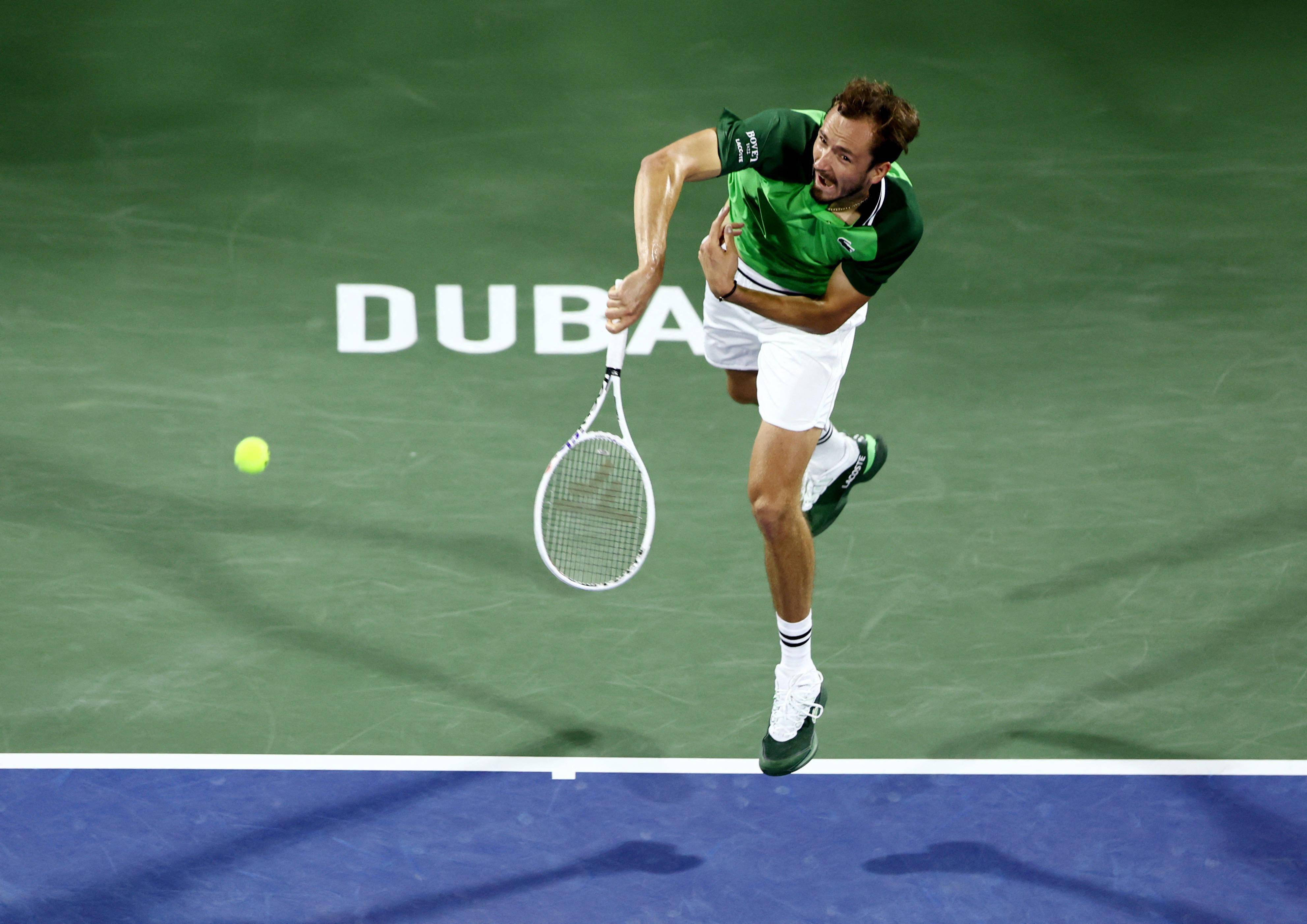 温网完胜年终总决赛,梅德韦杰夫点燃赛场 温网完胜年终总决赛,梅德韦杰夫点燃赛场