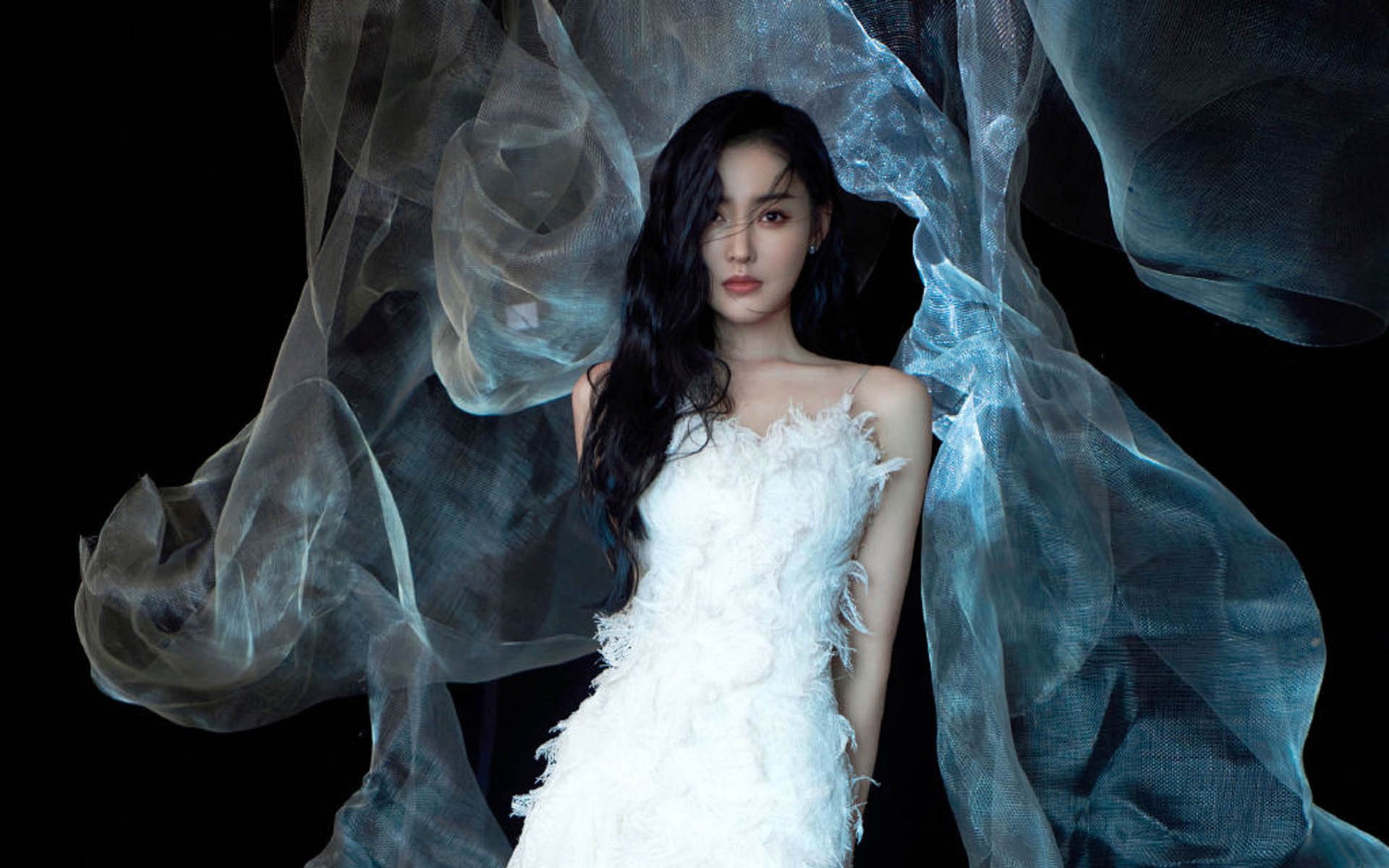 绿茵与硬木的震撼回响,一日见证两场定义时代的对决