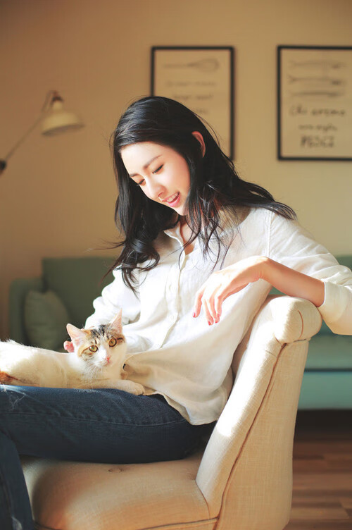 欧文复出首秀,东方巨龙与北美猛龙的对决,一场篮球的文化碰撞与实力鸿沟