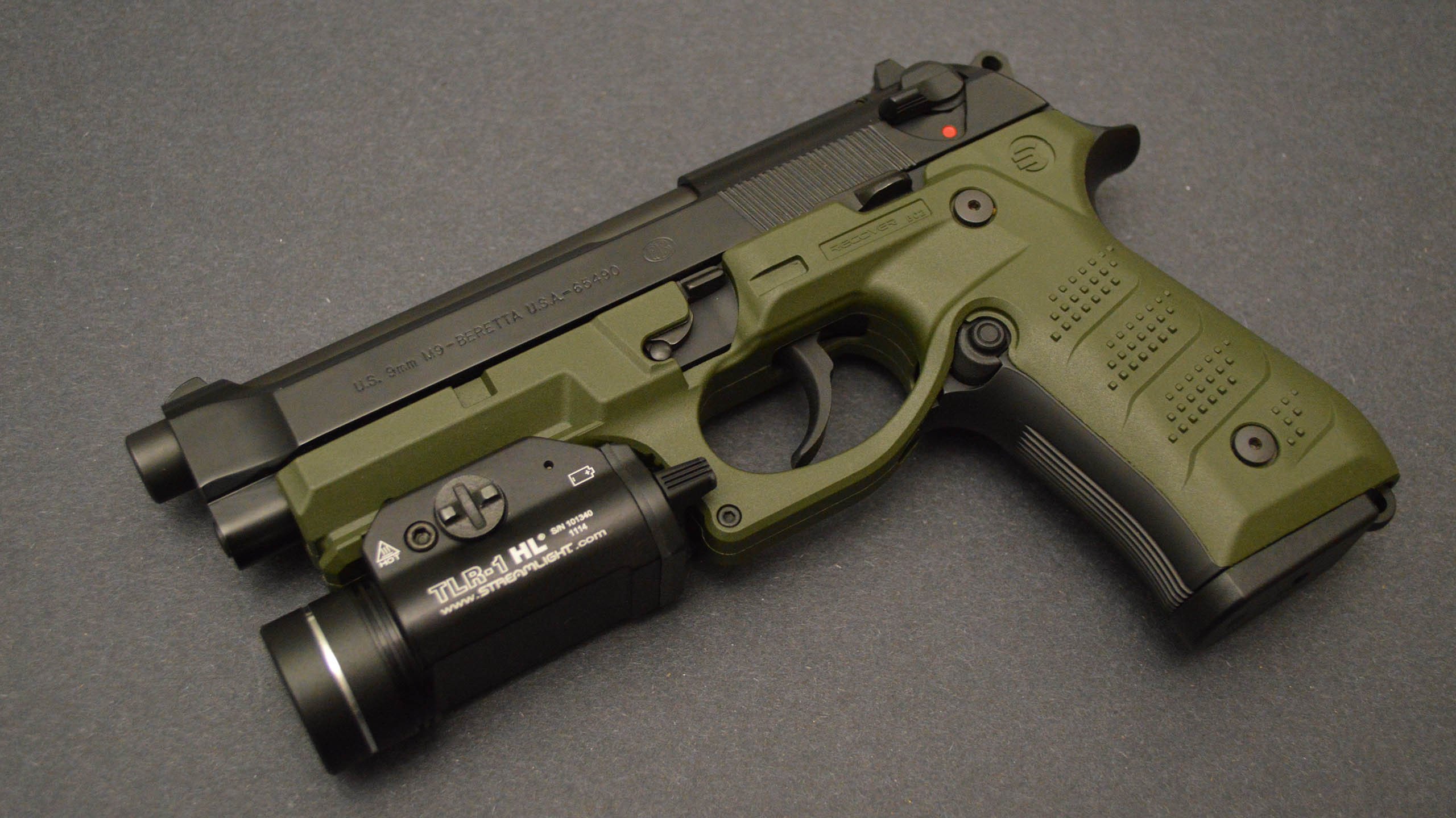 冠军之刃与叹息之墙，阿尔瓦雷斯的致命一击与里昂的钢铁防线