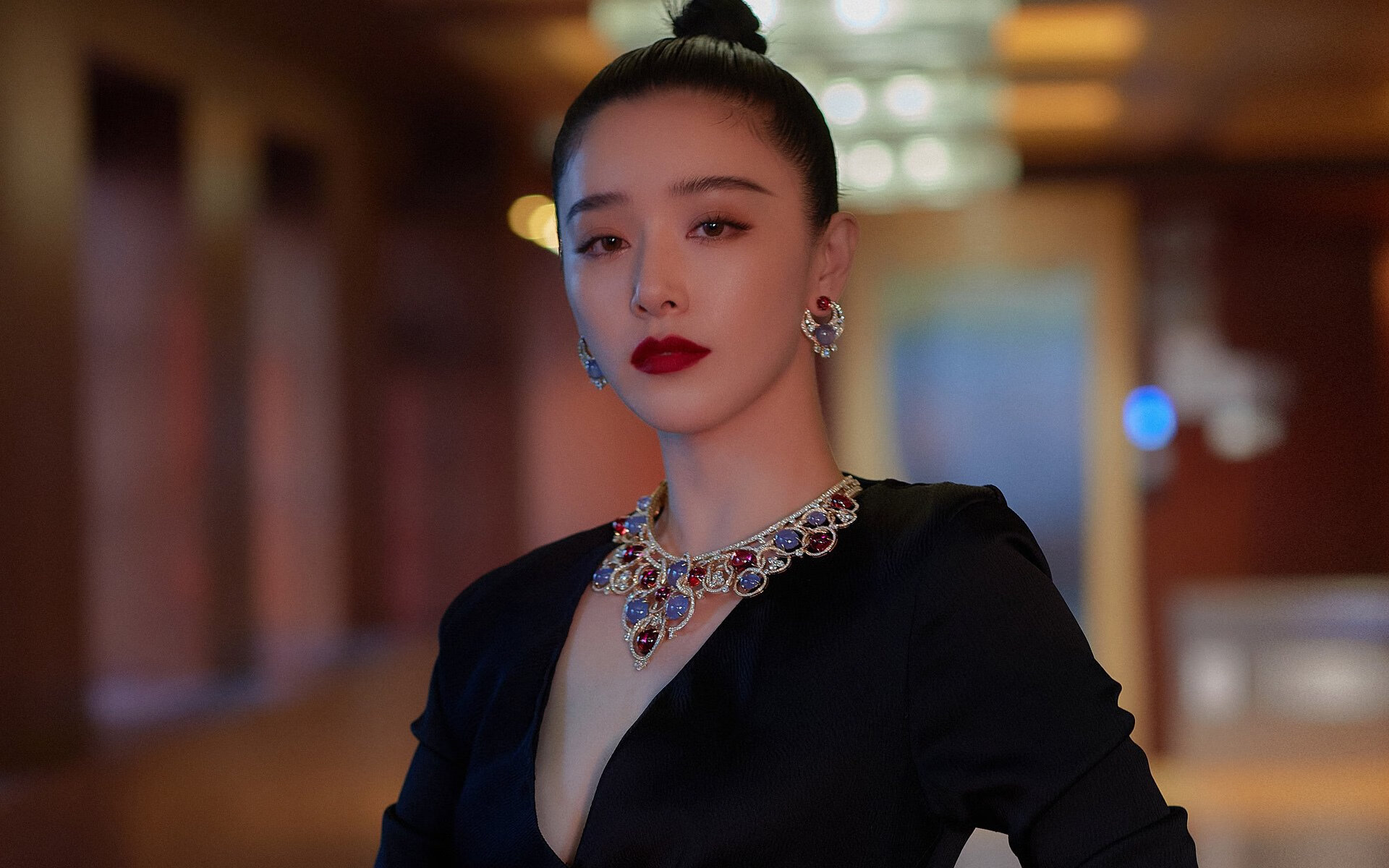 新王当立,旧神黄昏,佩德里爆发照亮西甲,巴拉圭铁血淘汰葡萄牙