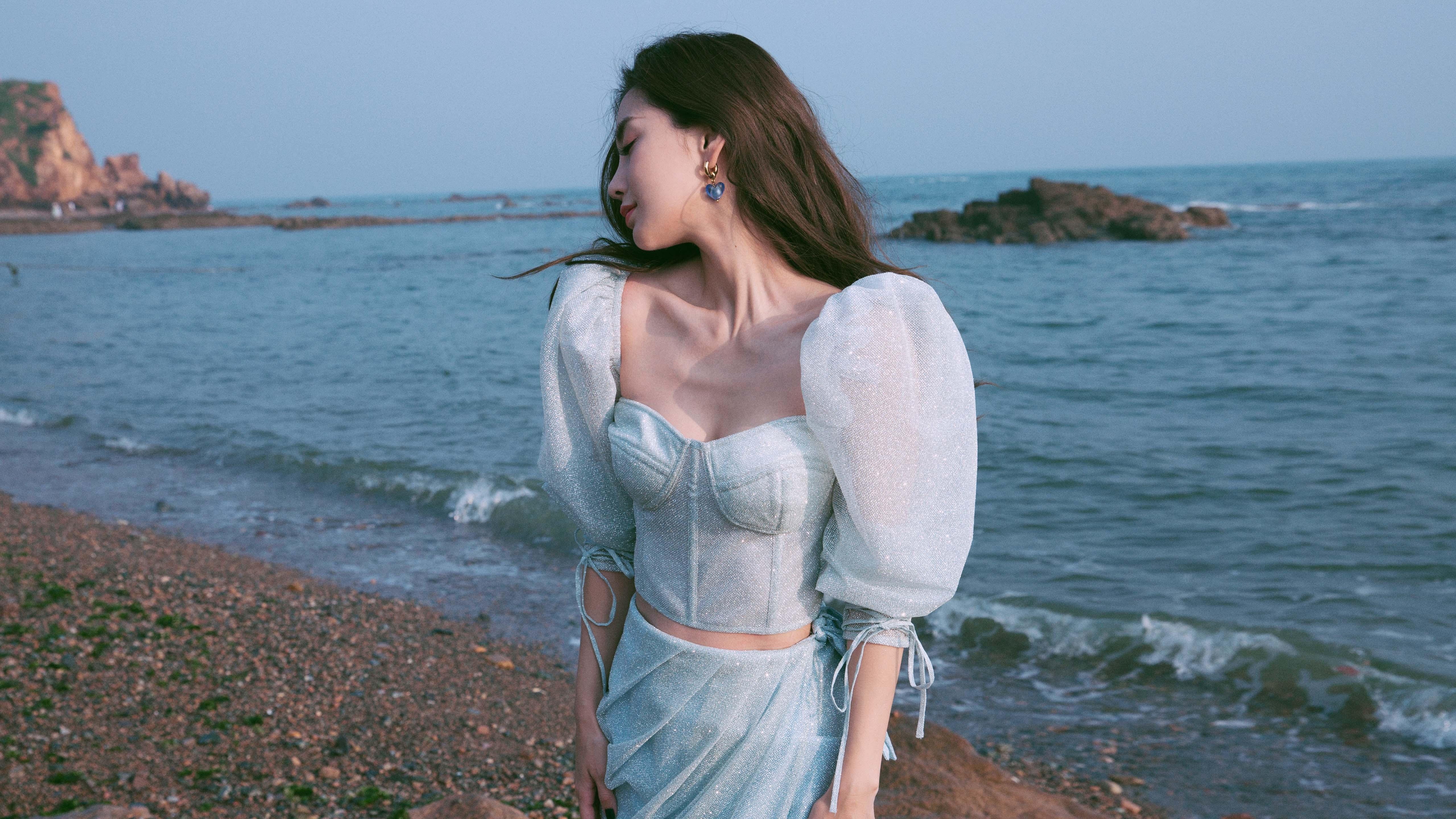 个人英雄与团队艺术的交响，当马丁内利的火焰照亮蓝武士的坚韧之路