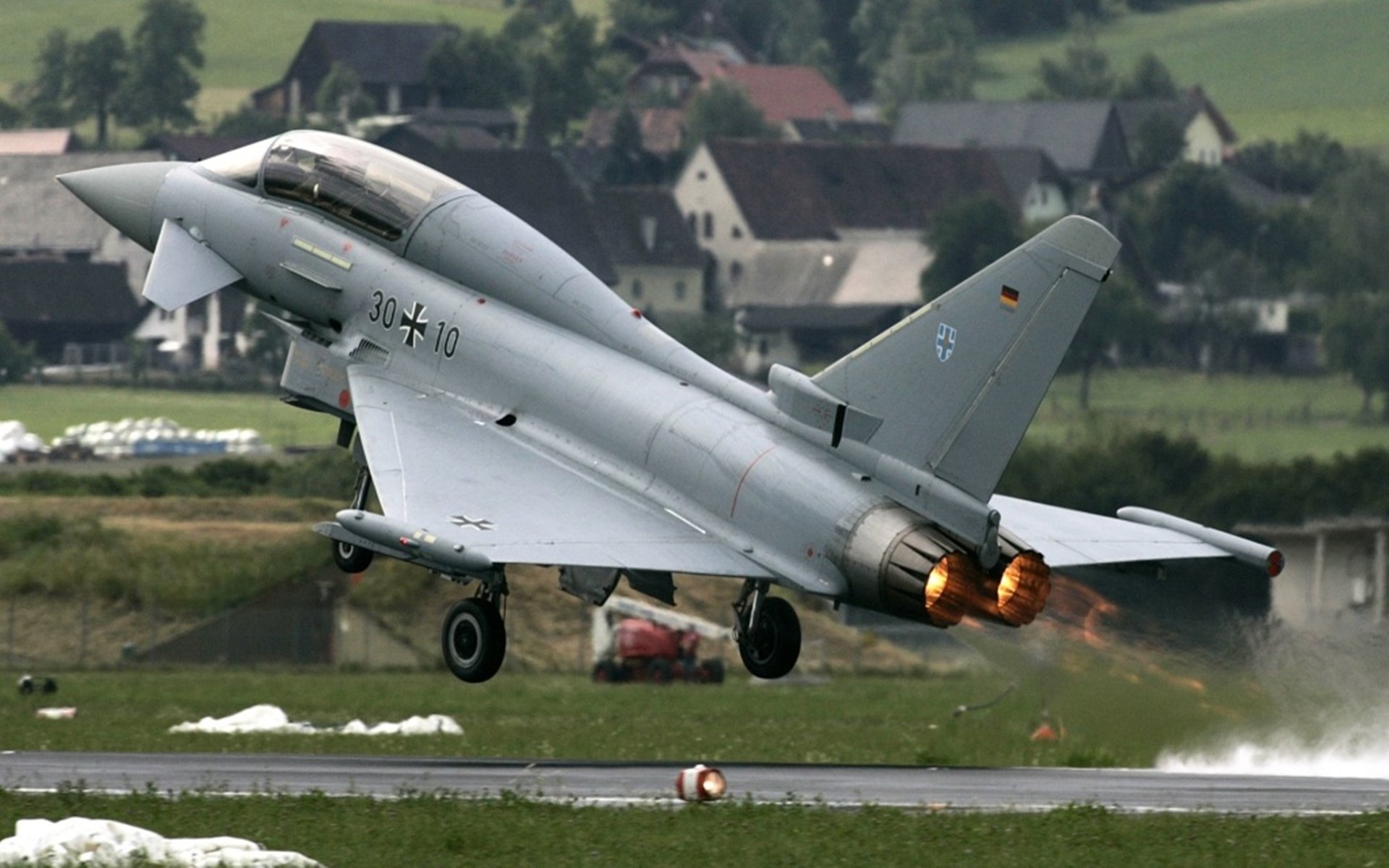 单骑救主与双塔压境,布克燃爆凤凰城,绿军铁蹄踏丹佛