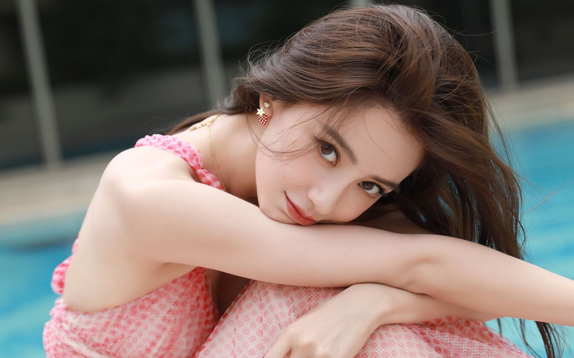 铁血蓝桥与法老时刻,足球世界里,磐石与闪电的协奏